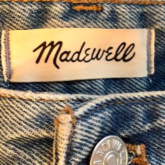 “NEW” Madewell Relaxed Denim Short - Picture 5 of 7